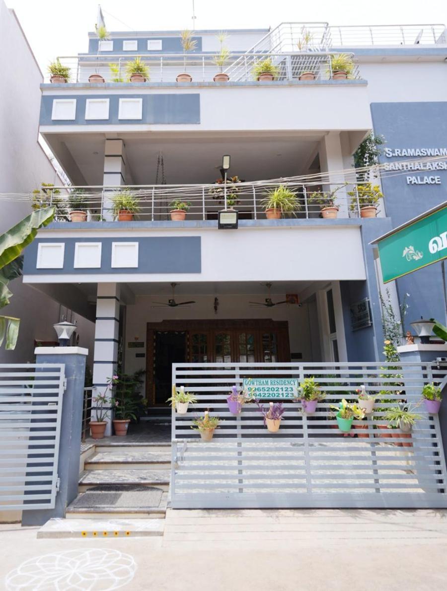 Goutham Residency 호텔 Kadalur 외부 사진